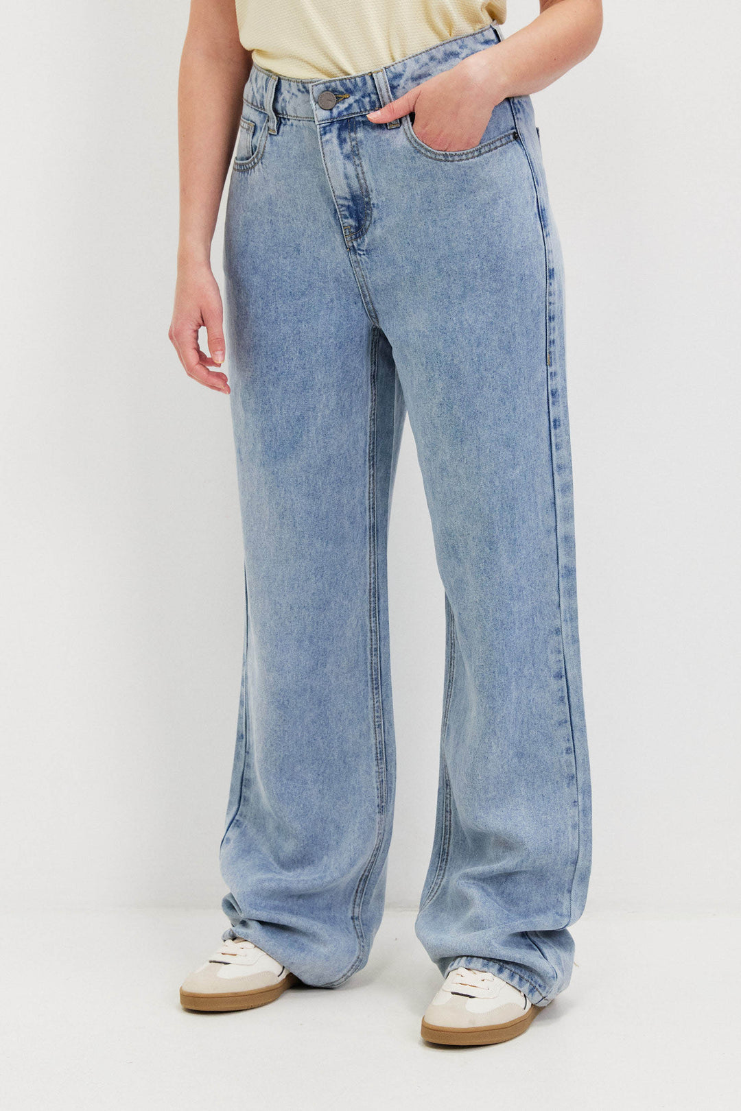 CARA STRAIGHT LEG TENCEL JEANS