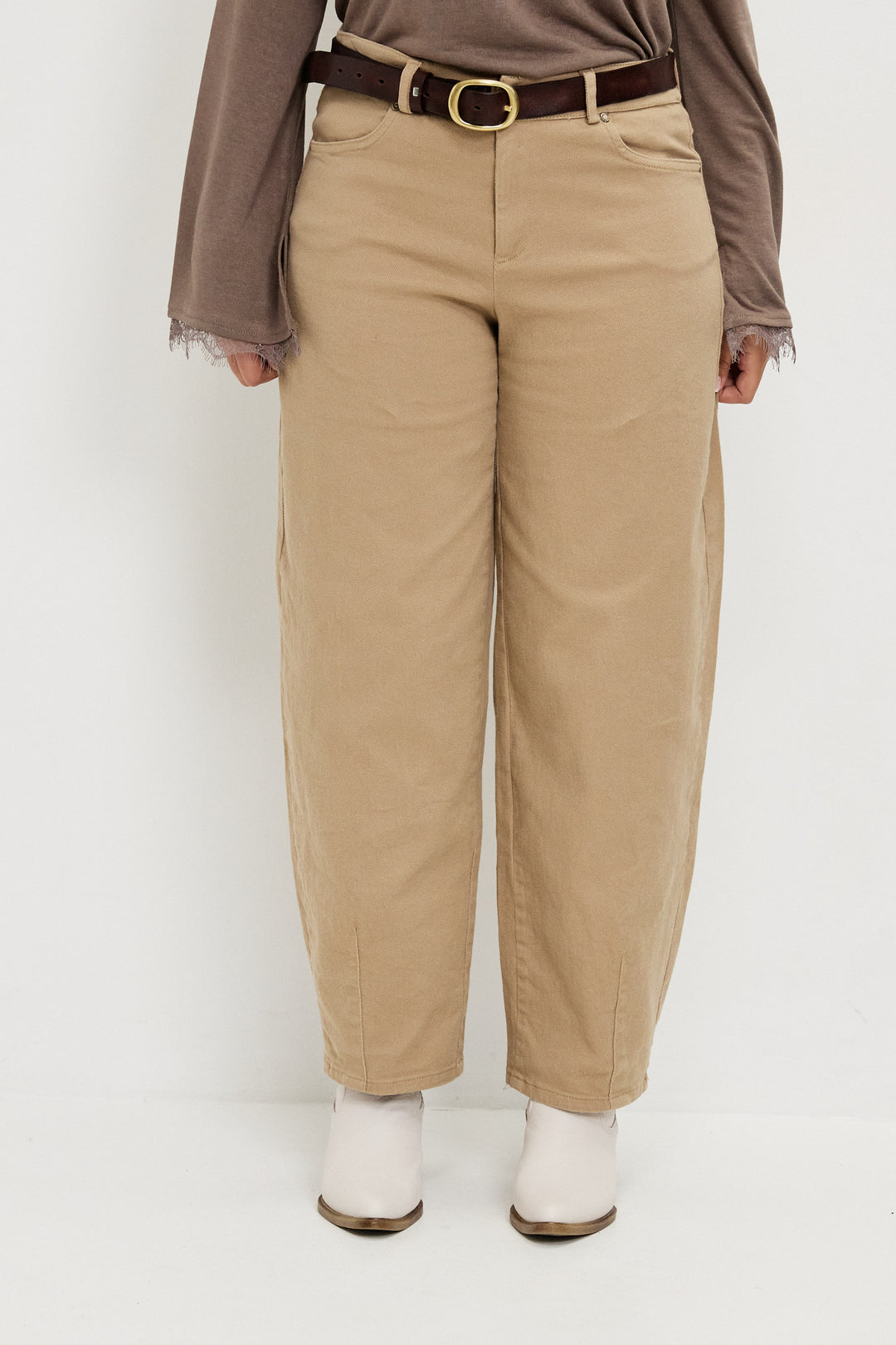 PAULA BARREL CAMEL PANTS
