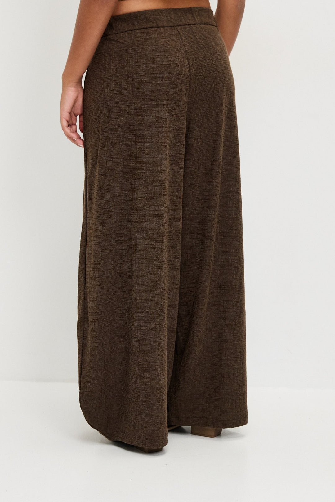GALI BARREL CHOCOLATE BROWN PANTS