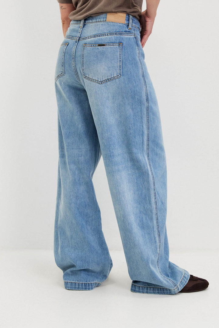 WIDE LEG JEANS