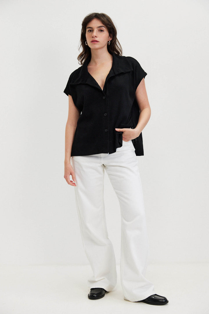 DANA  BLACK SHIRT