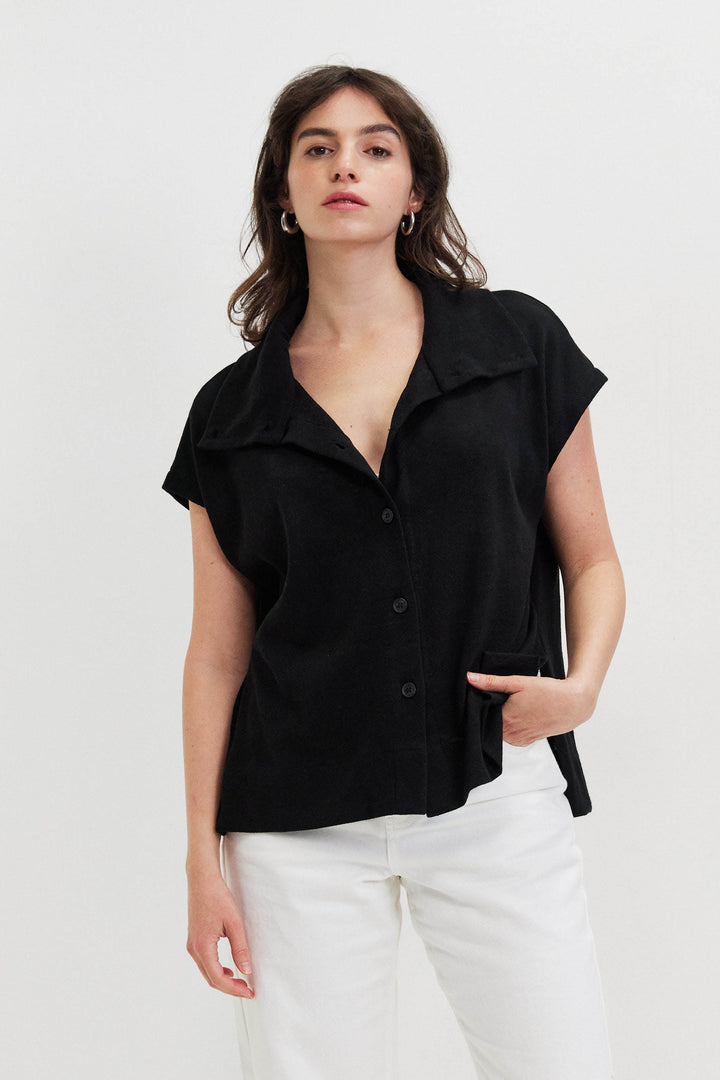 DANA  BLACK SHIRT