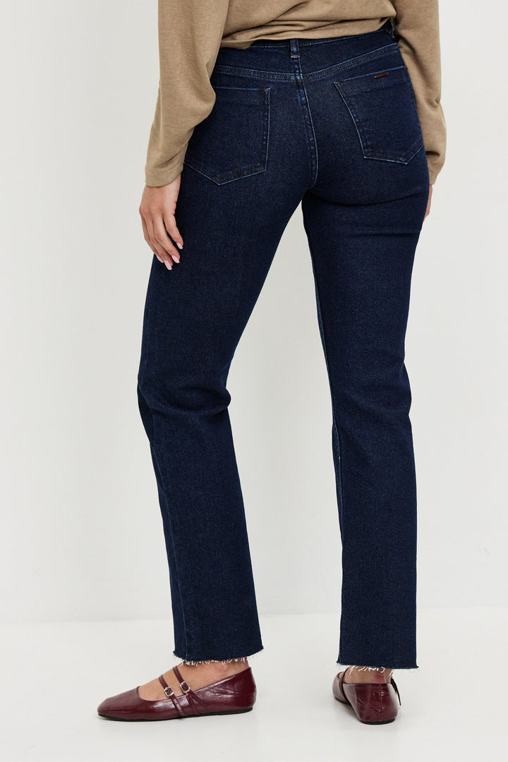 CARA STRAIGHT DARK JEANS