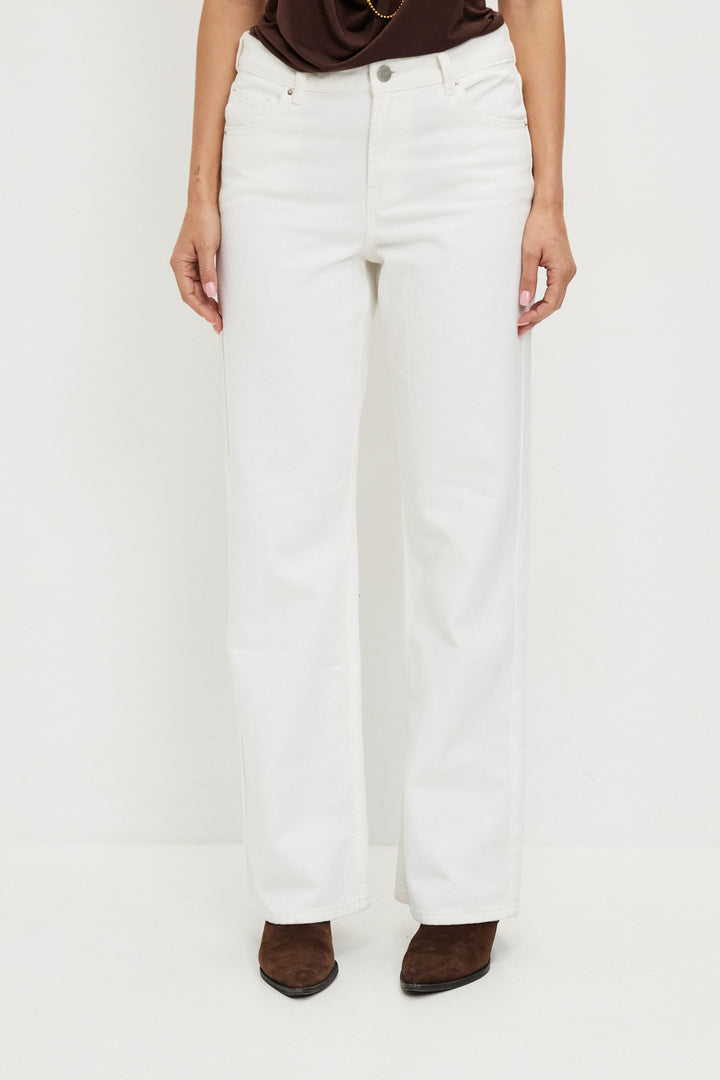 CARA STRAIGHT WHITE JEANS