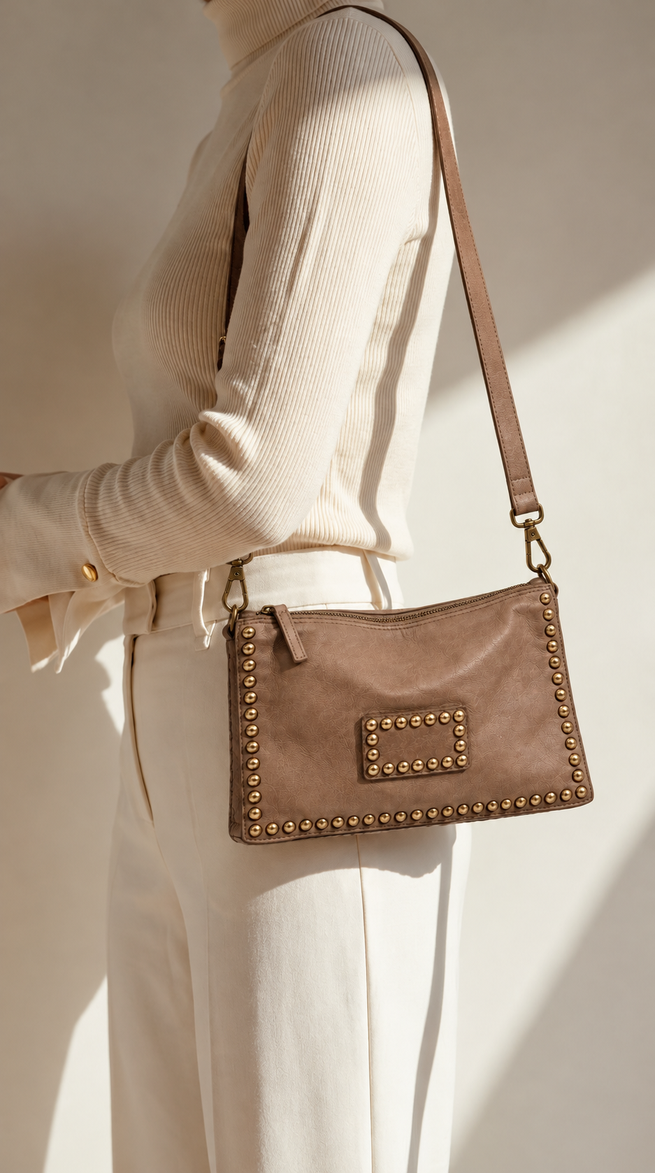 STUDDED SHOULDER CAMEL BAG