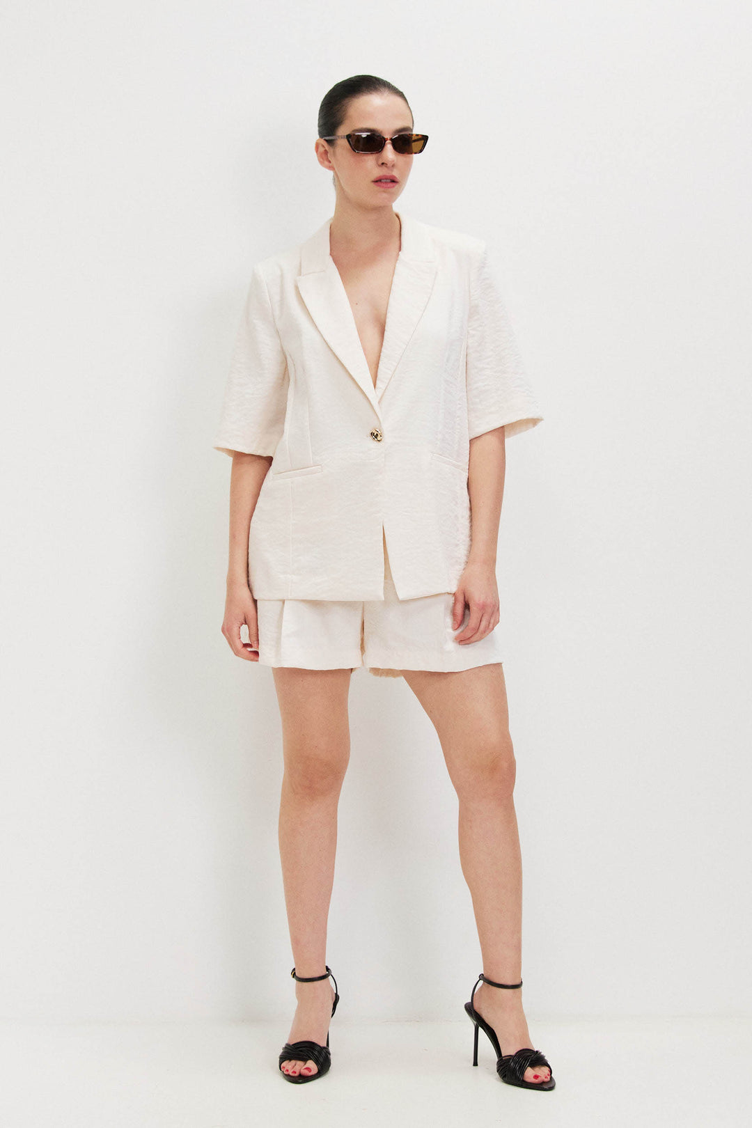 JUNE SHORT BUTTER JACKET