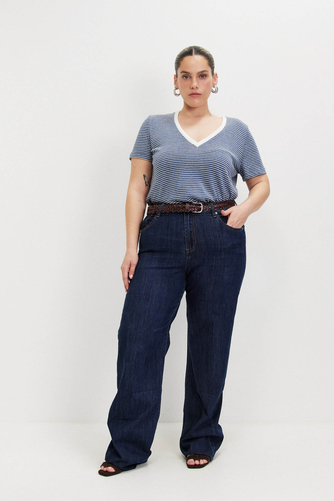 CARA STRAIGHT  LEG JEANS