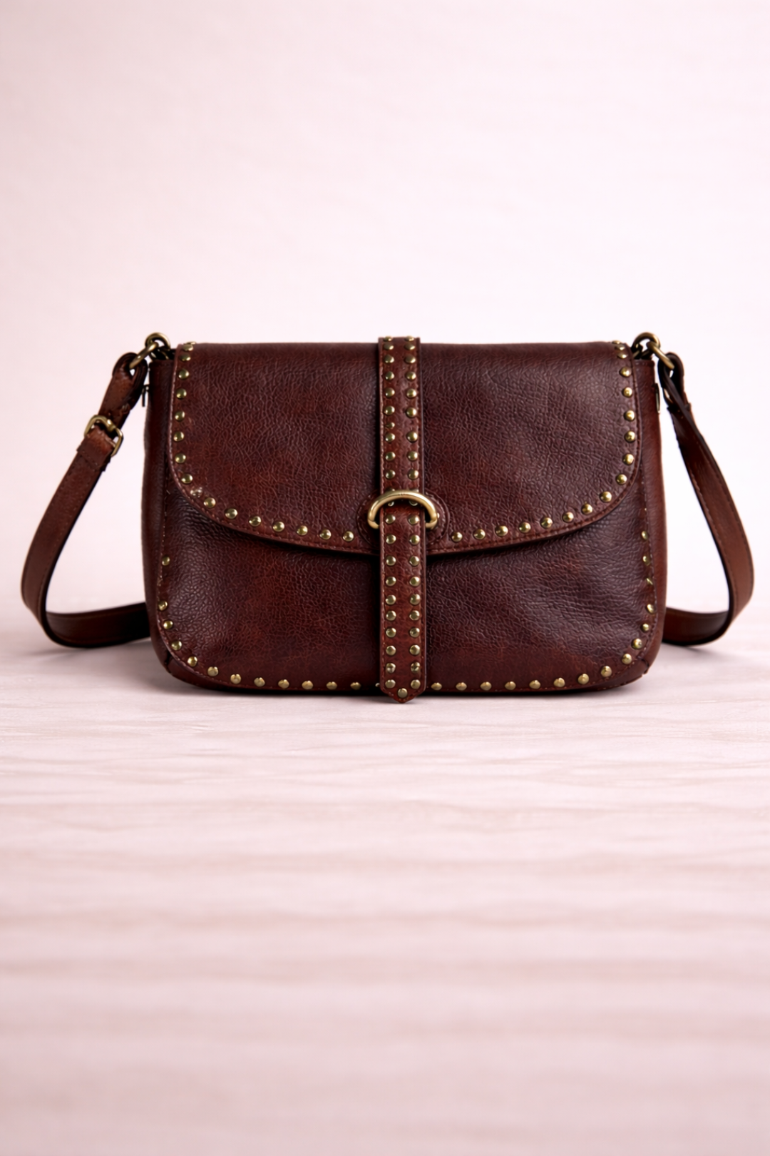 STUDDED LEATHER BELT BURGUNDY BAG