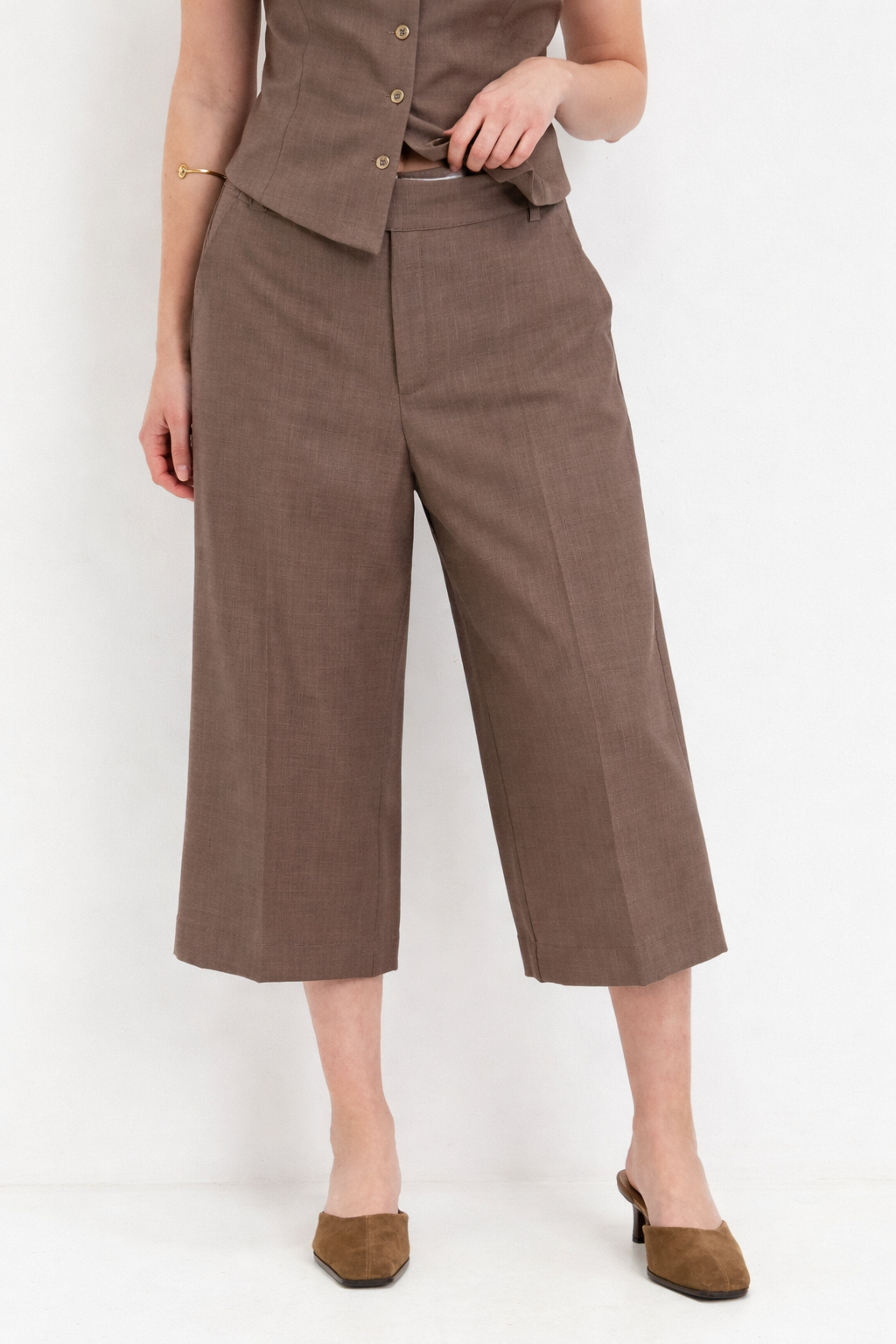 WIDE LEG BROWN BERMUDA