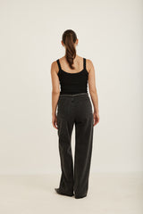 WIDE LEG BLACK JEANS