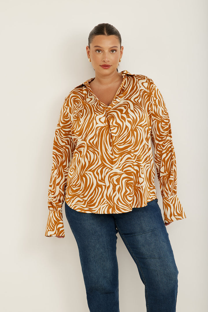 MELISSA CAMEL AND WHITE SHIRT