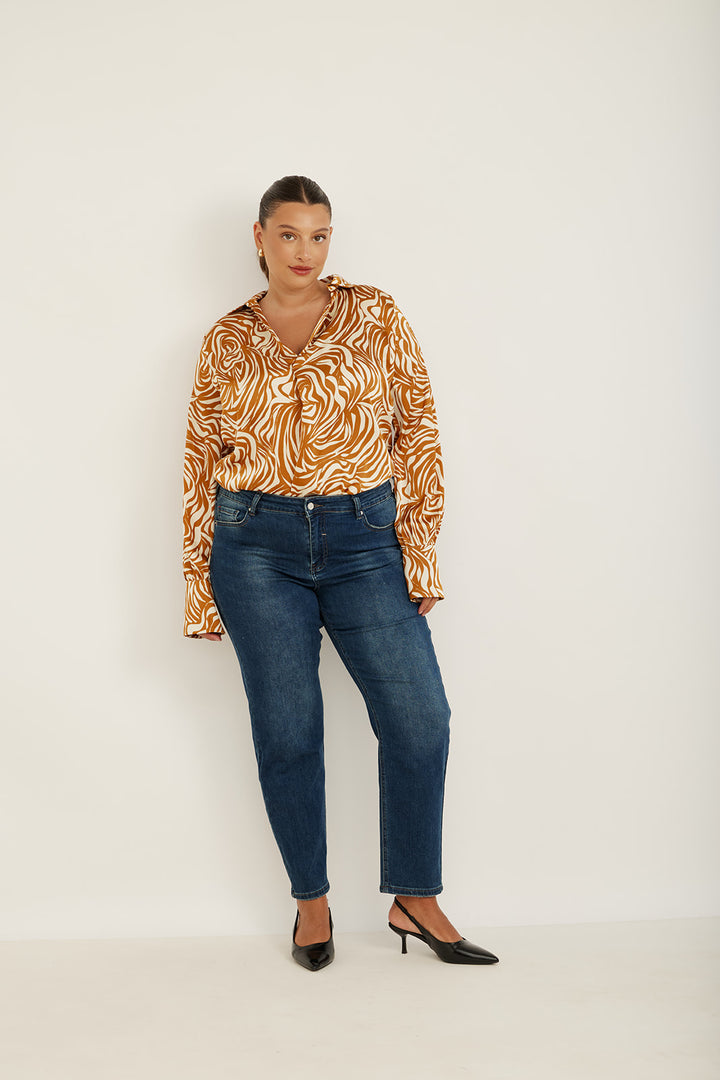 MELISSA CAMEL AND WHITE SHIRT