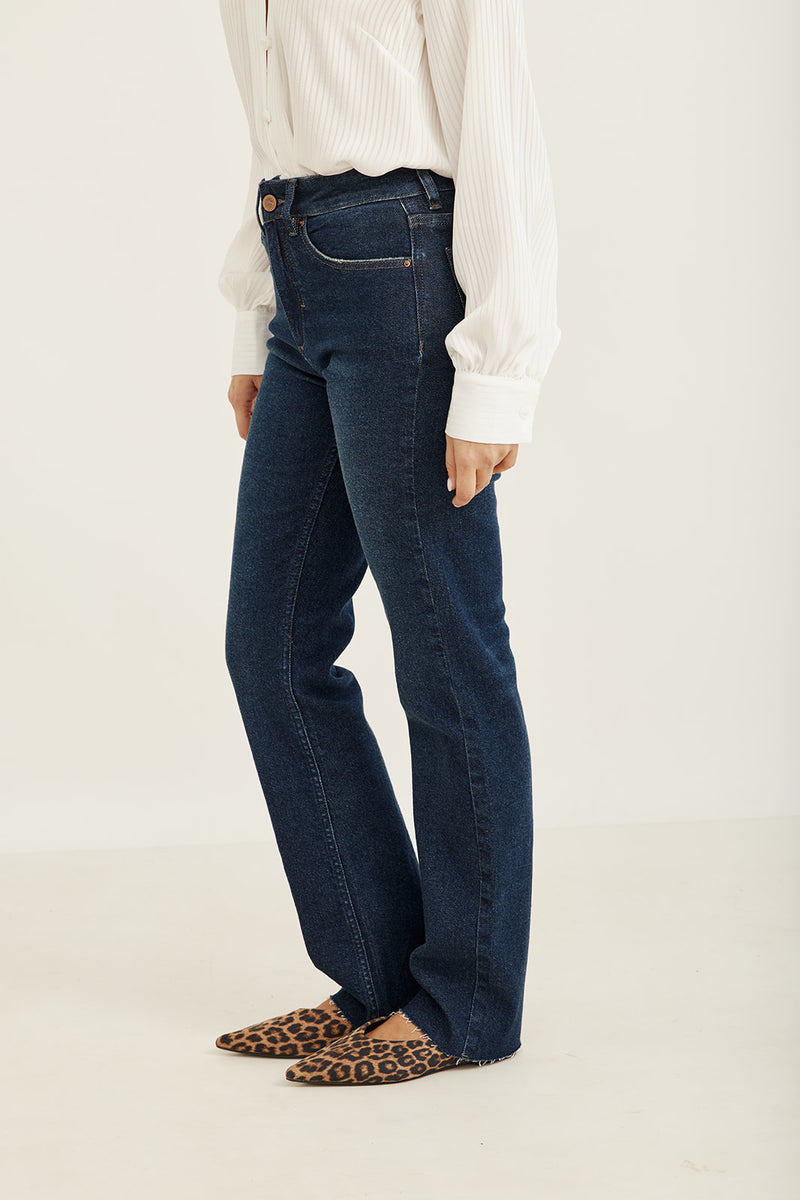 Cara Straight Jeans