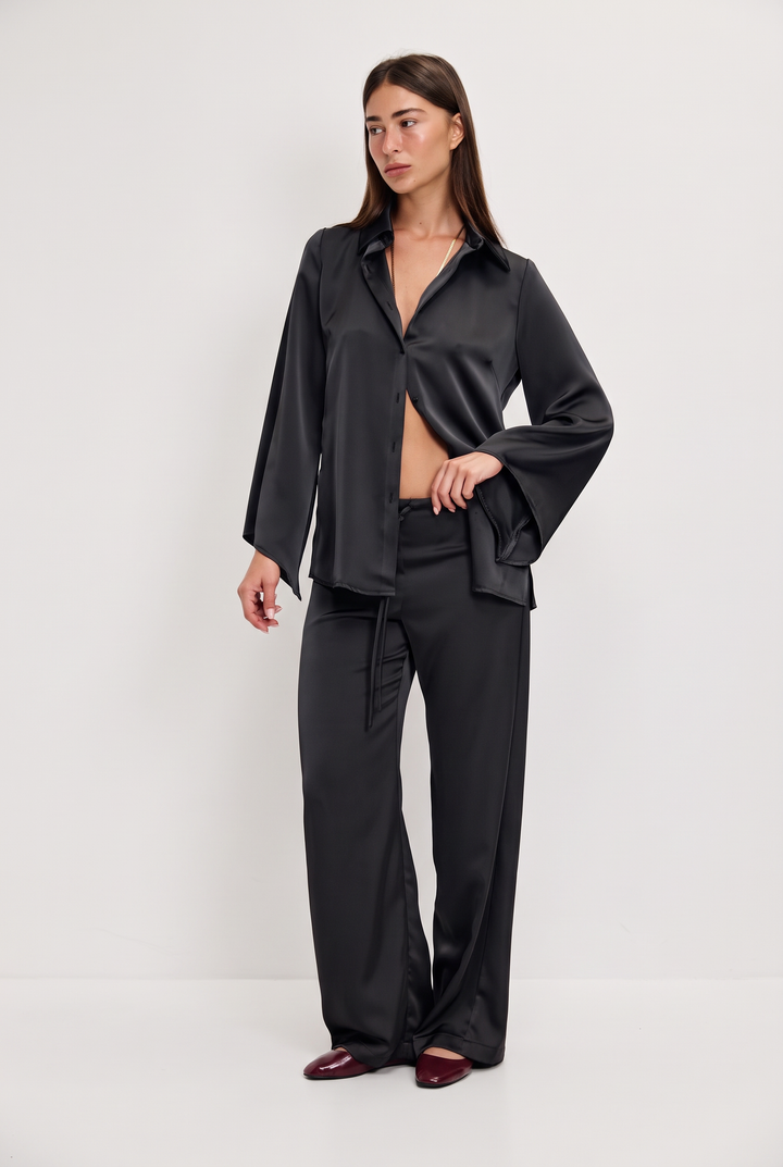 WENDY SATIN BLACK SHIRT