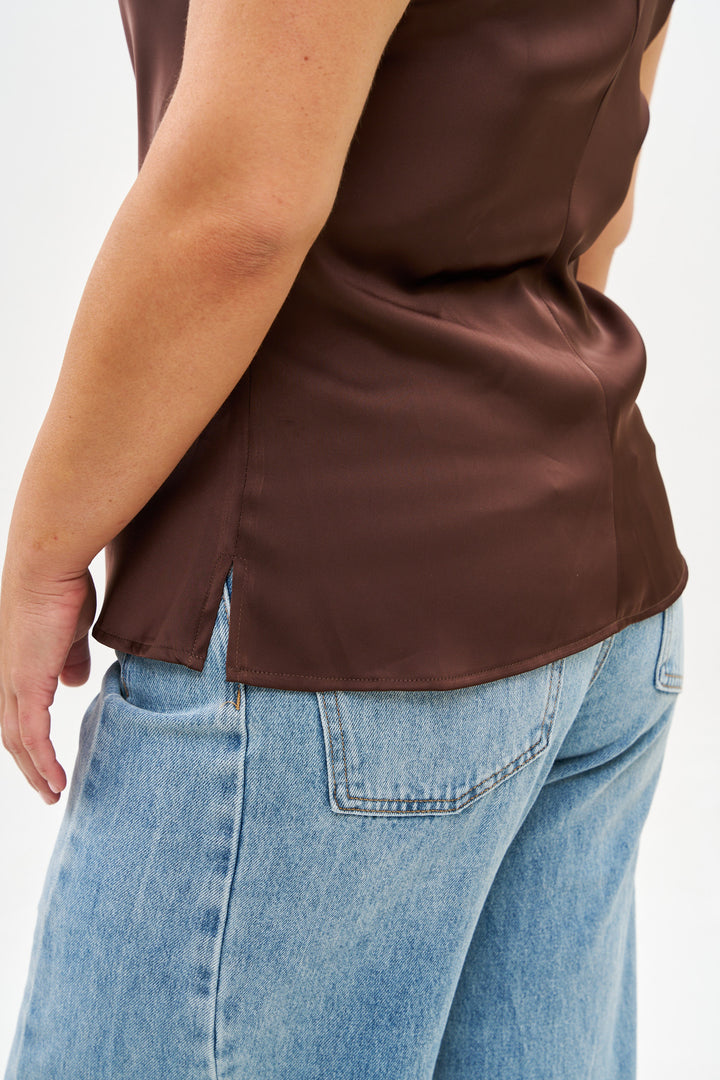 ALEXA CHOCOLATE BROWN TOP