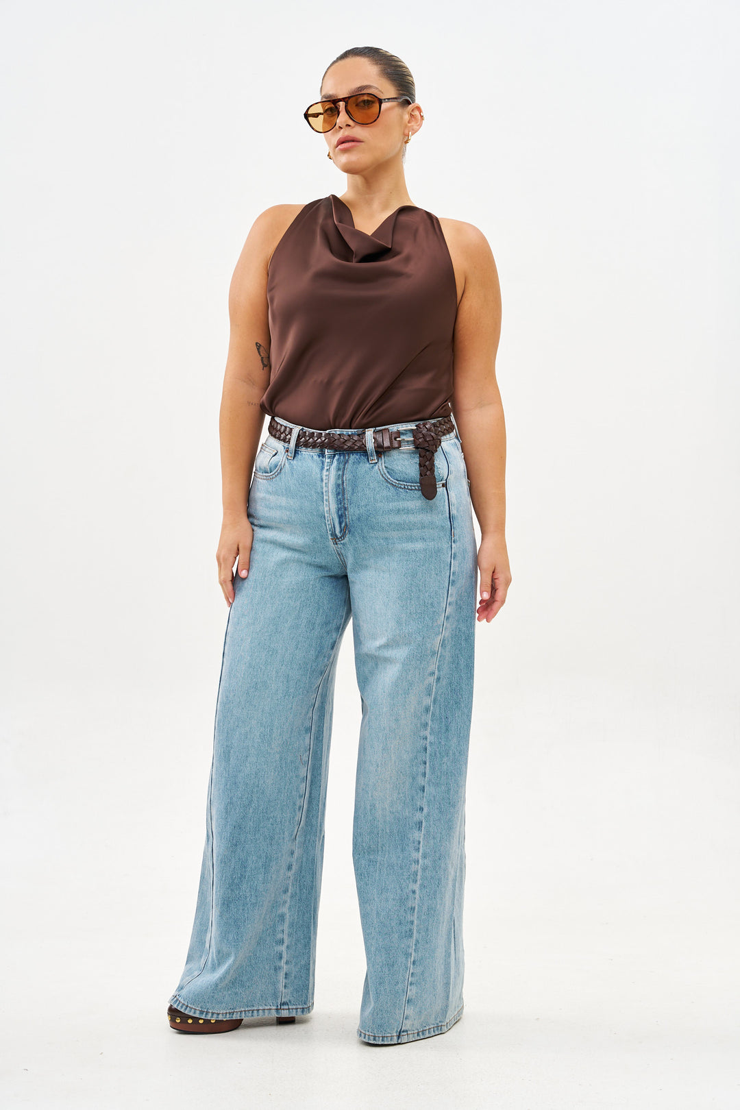 SUPER WIDE LEG JEANS