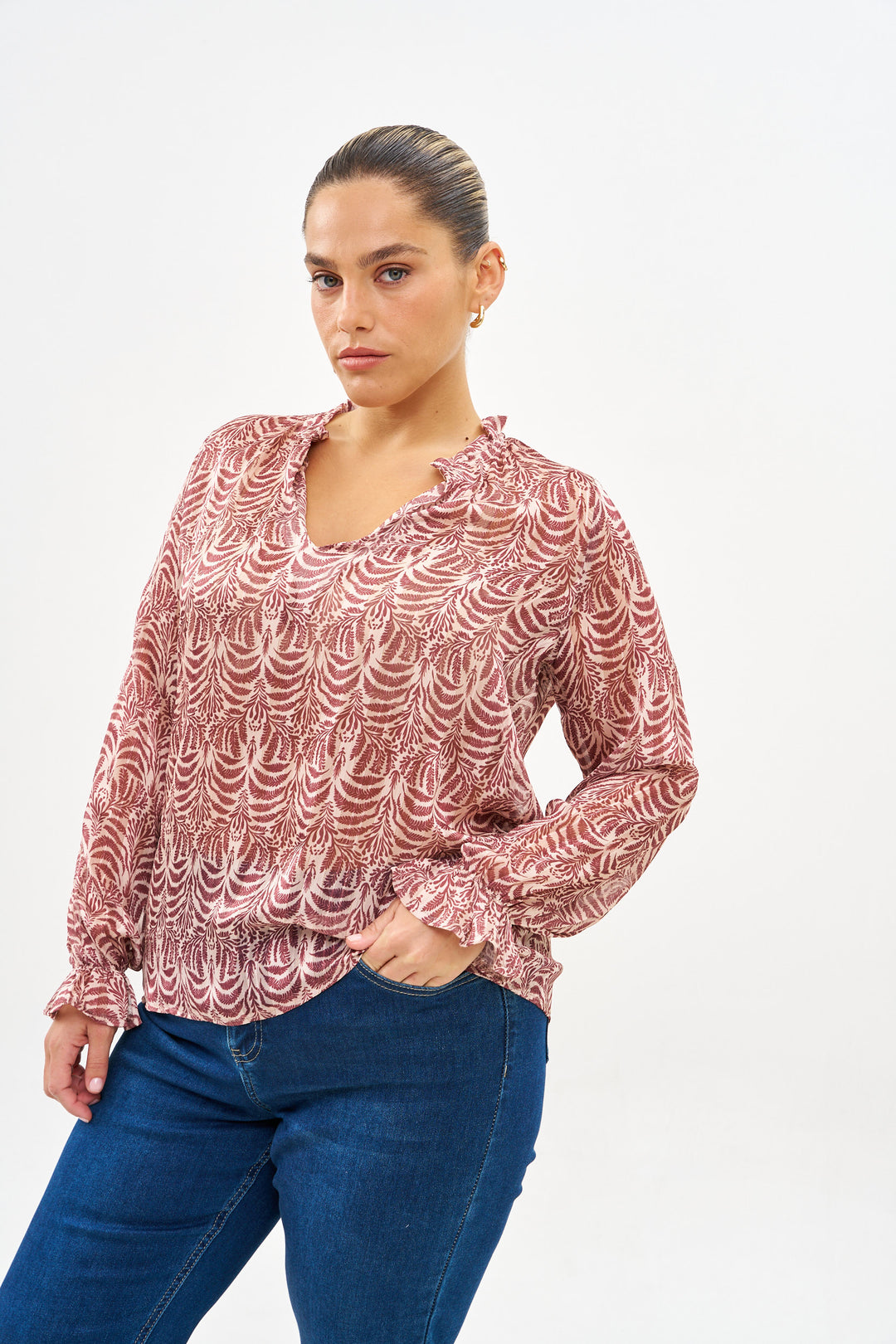 MEGHAN RED WINE SHIRT