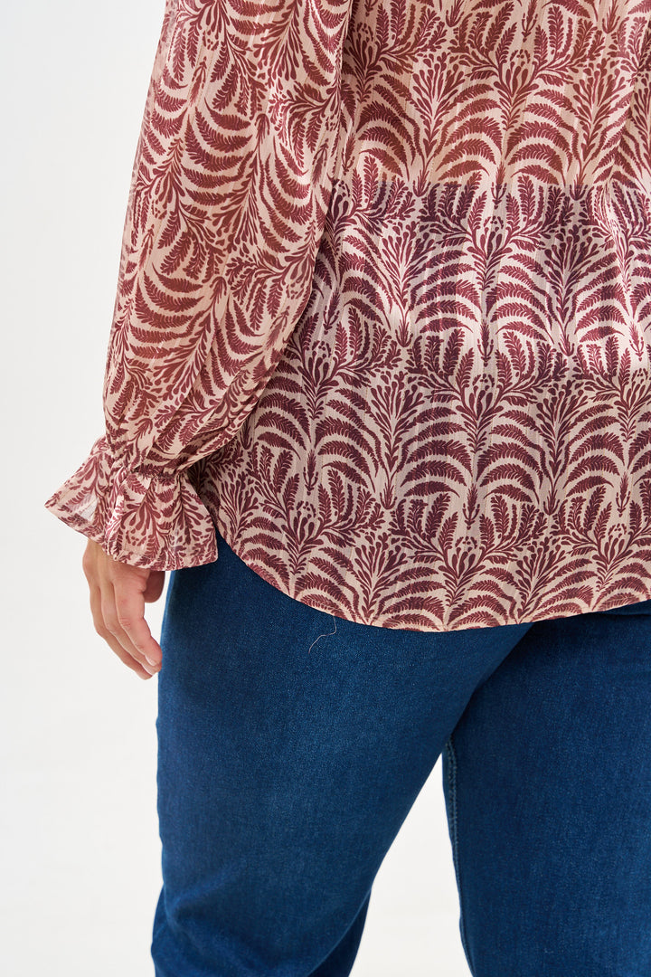 MEGHAN RED WINE SHIRT