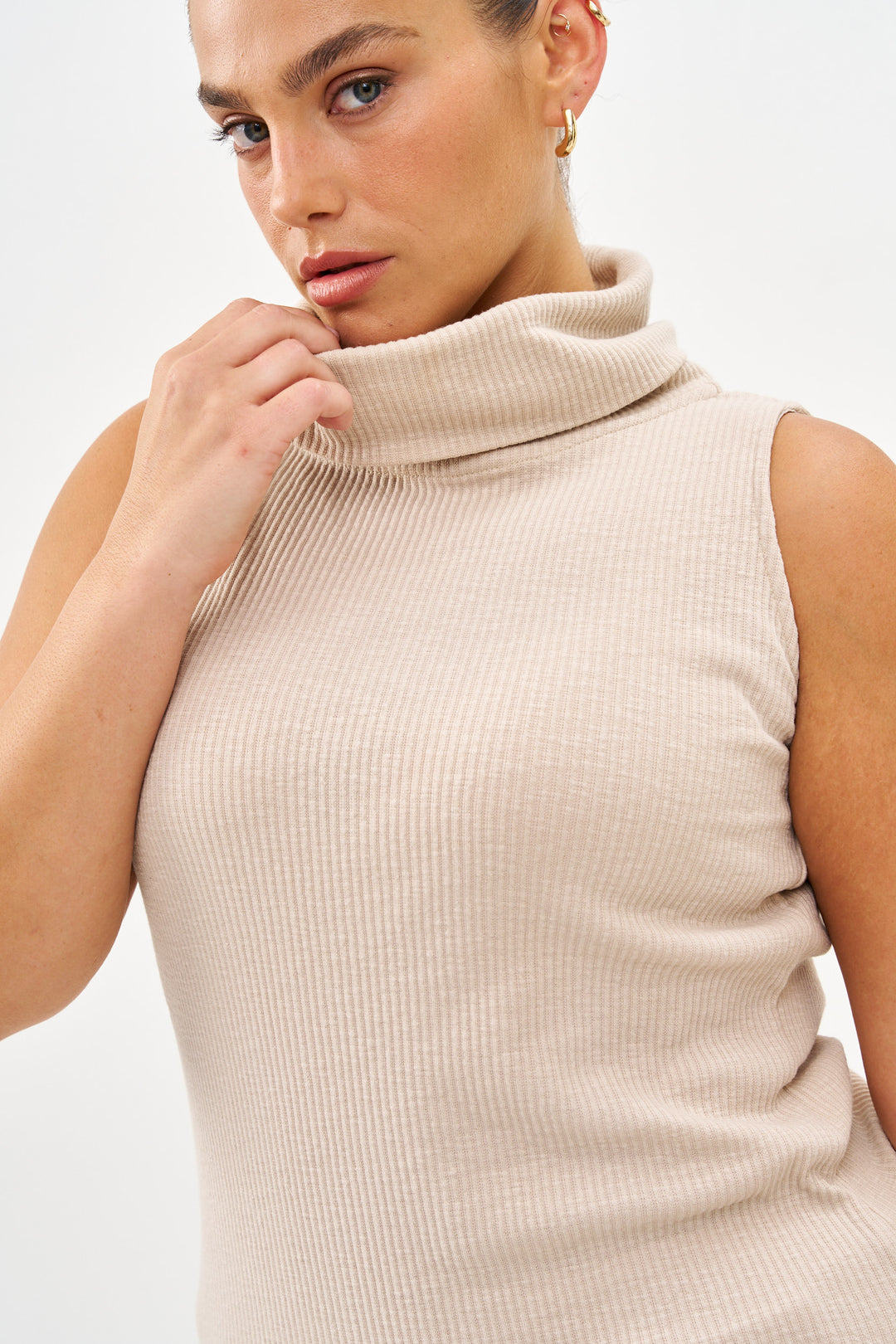 NOA KNIT SAND TOP