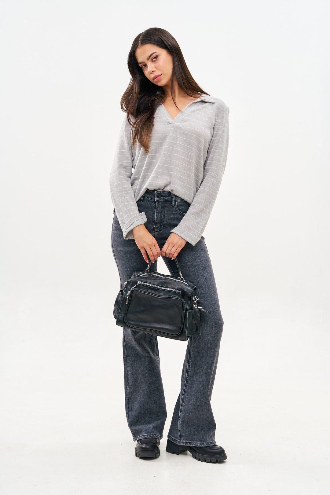 SQUARE BLACK LEATHER BAG