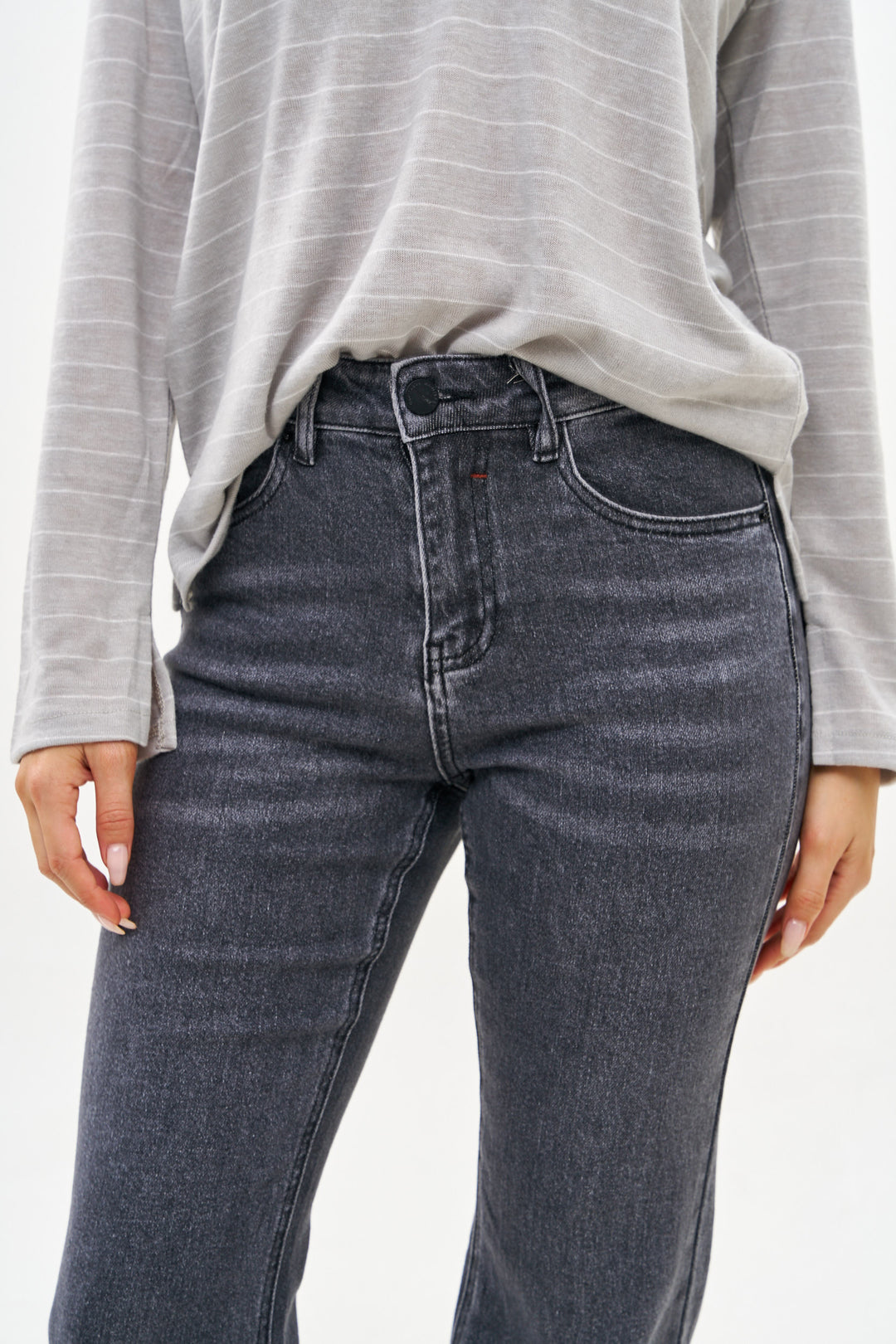 HAILEY BOOTCUT GRAY JEANS