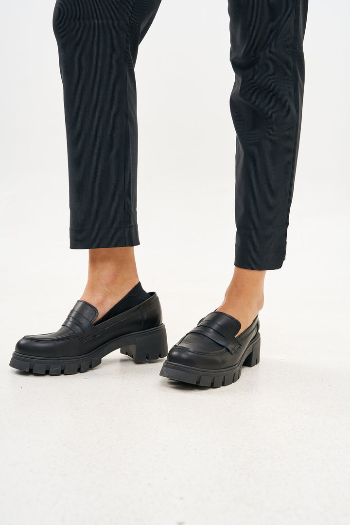 OXFORD BLACK LEATHER SHOES