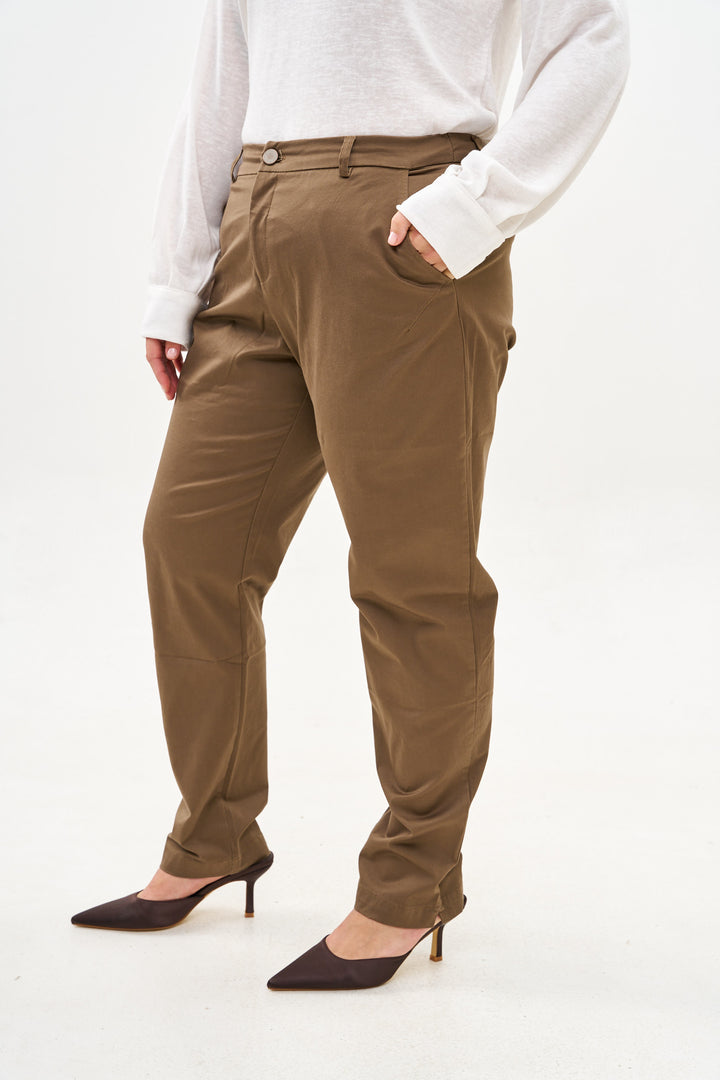 SLIM COTTON CHOCOLATE BROWN PANTS