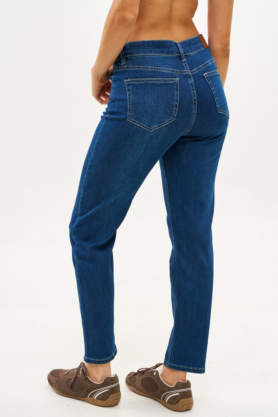 SLIM BLUE JEANS