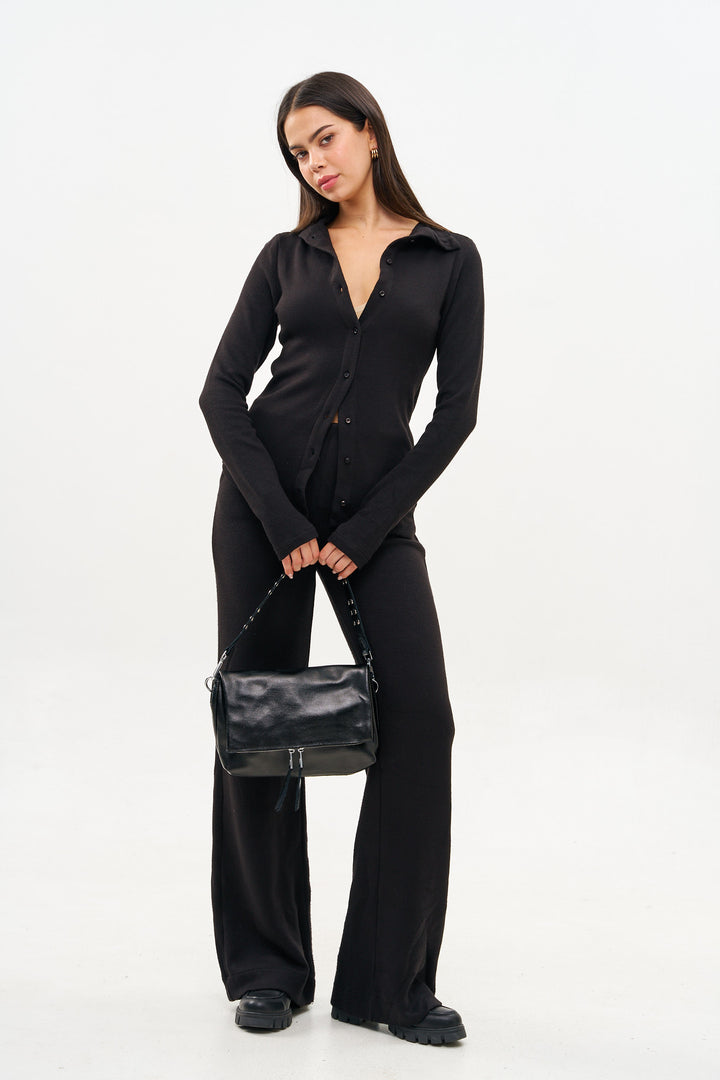 LEATHER BAG WITH DISC-CHARM ZIPPER BLACK