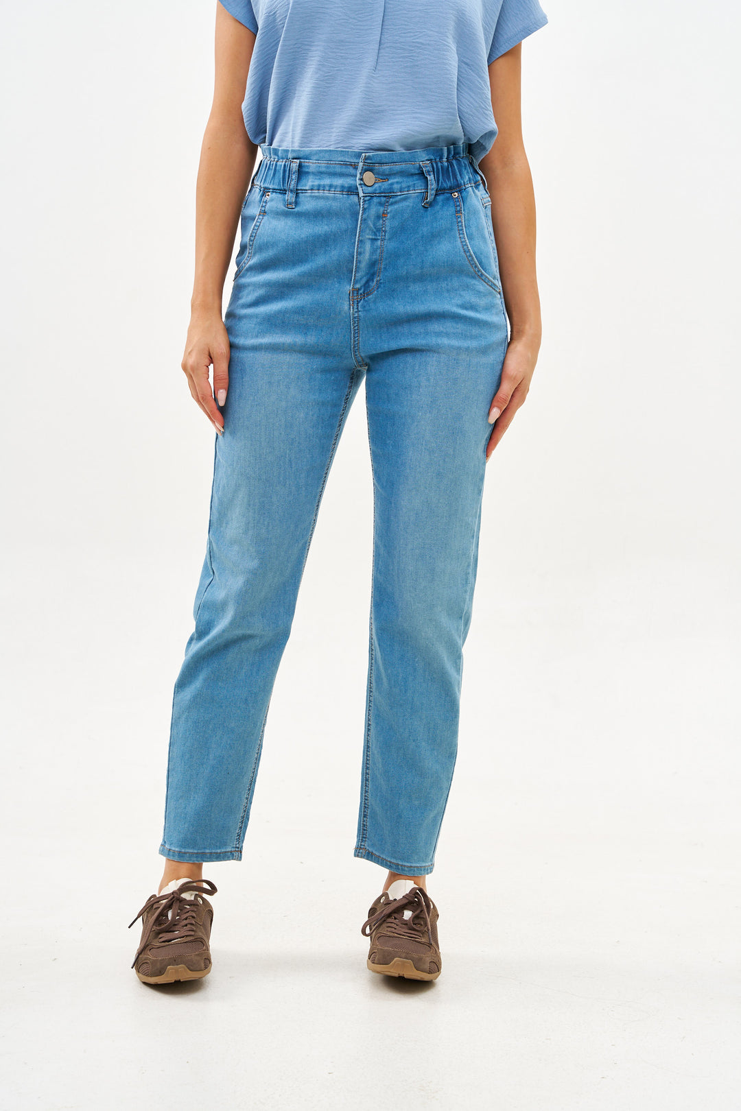 BAGGIE LIGHT BLUE JEANS