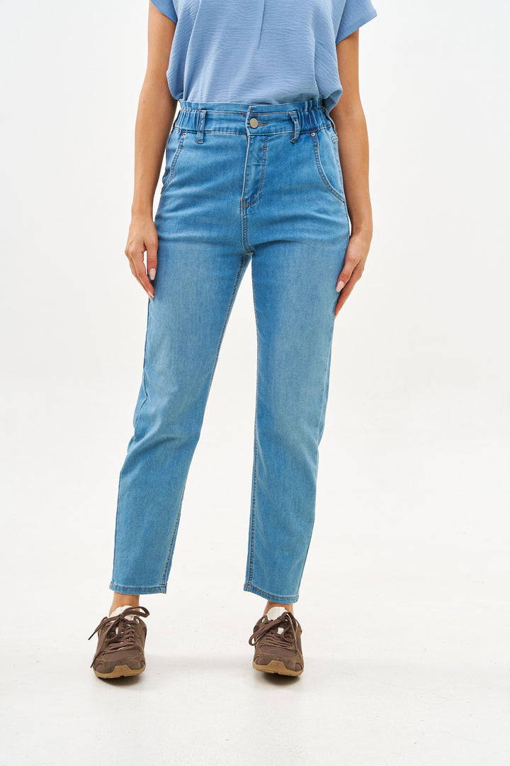 BAGGIE LIGHT BLUE JEANS