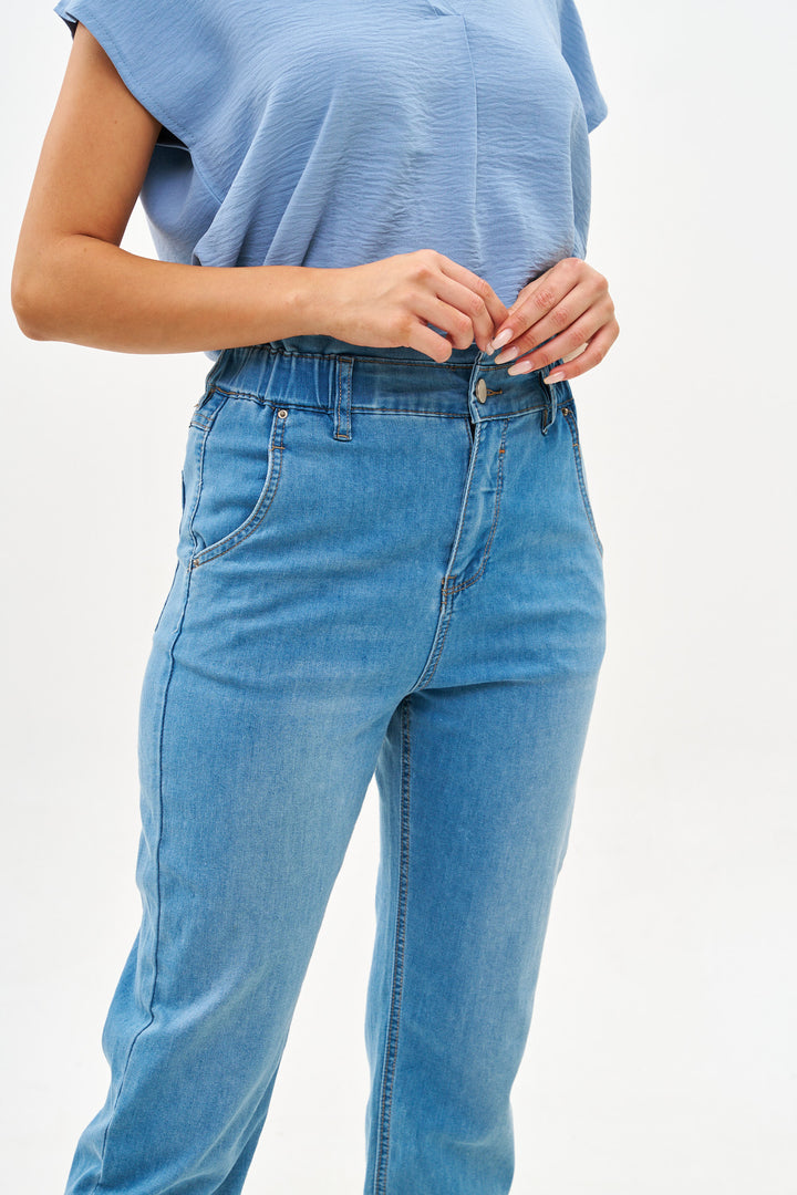 BAGGIE LIGHT BLUE JEANS