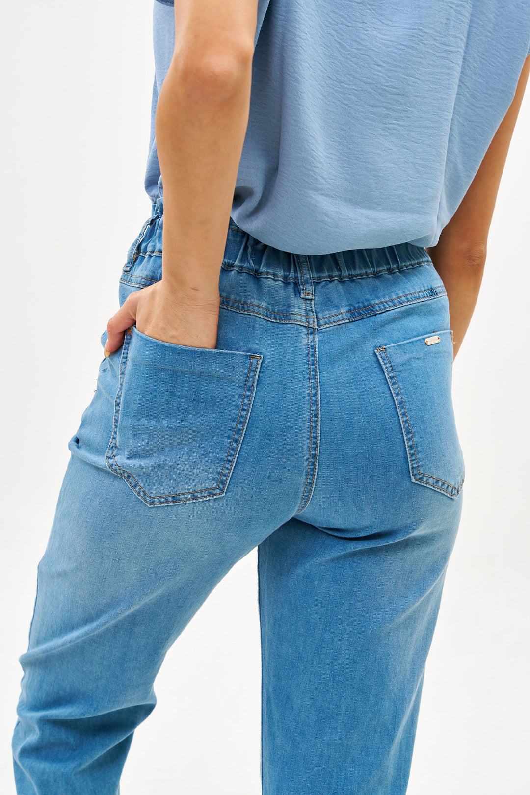 BAGGIE LIGHT BLUE JEANS