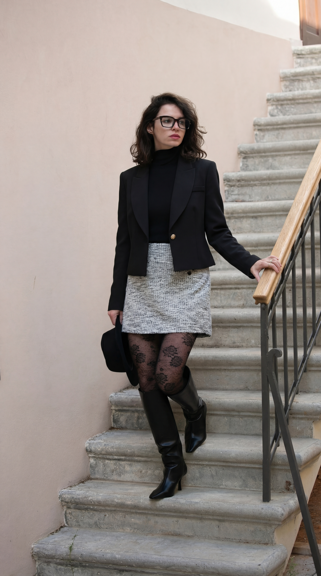 LIAN CLASSIC SHORT BLACK JACKET