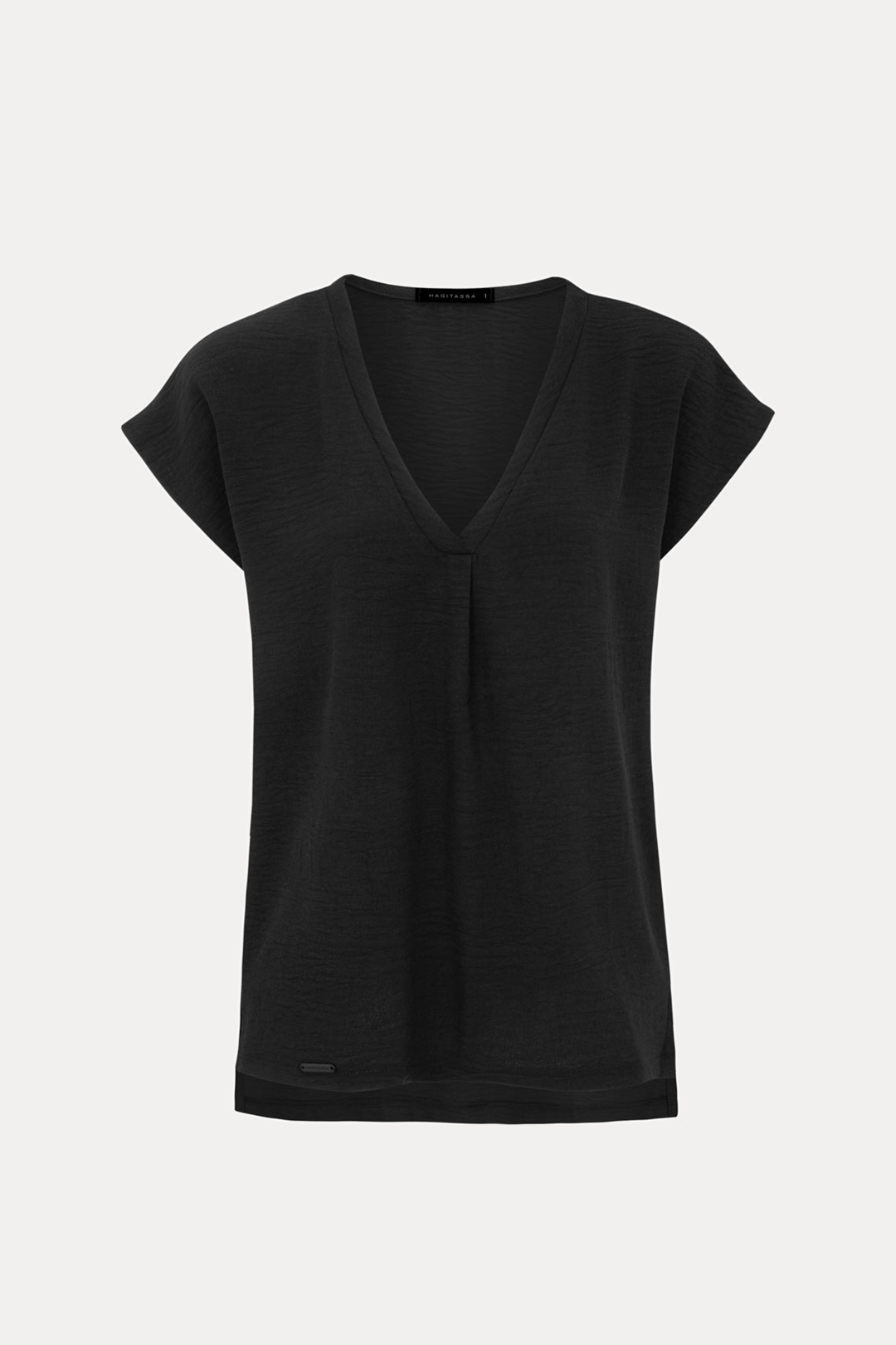 SARA BLACK V-SHIRT