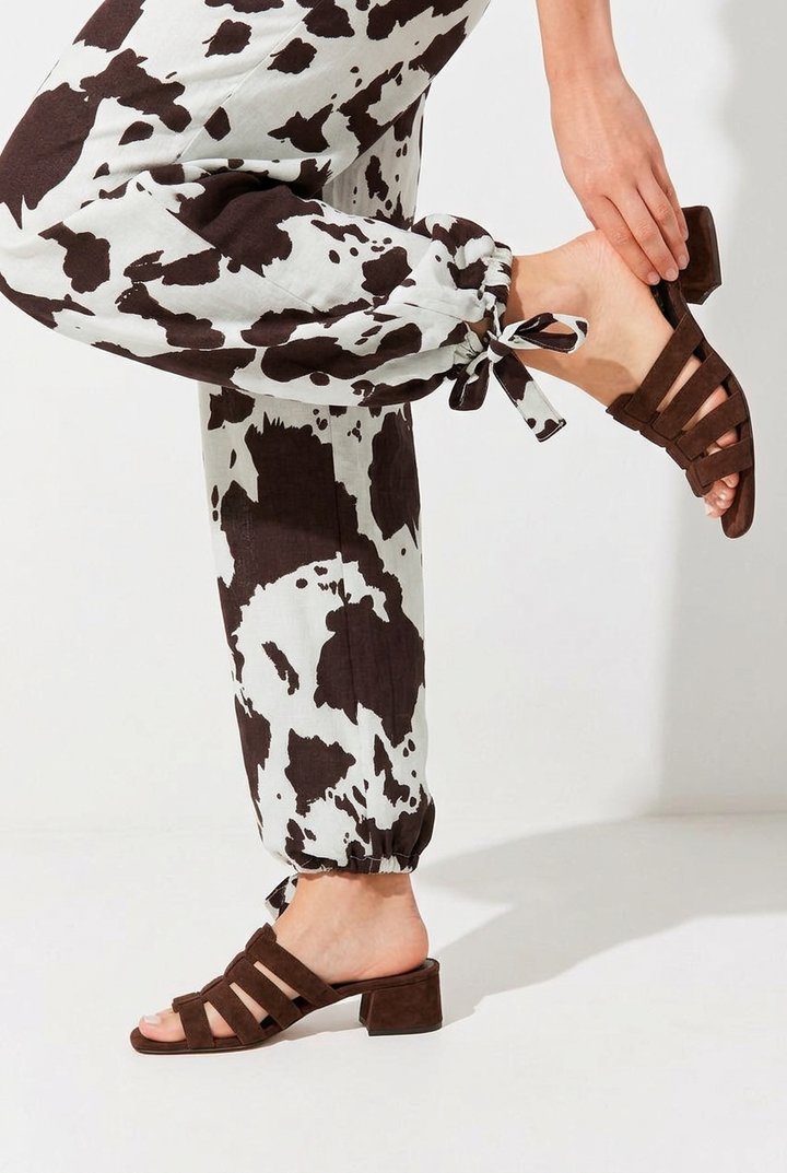 SIENA BROWN STRAP MULES